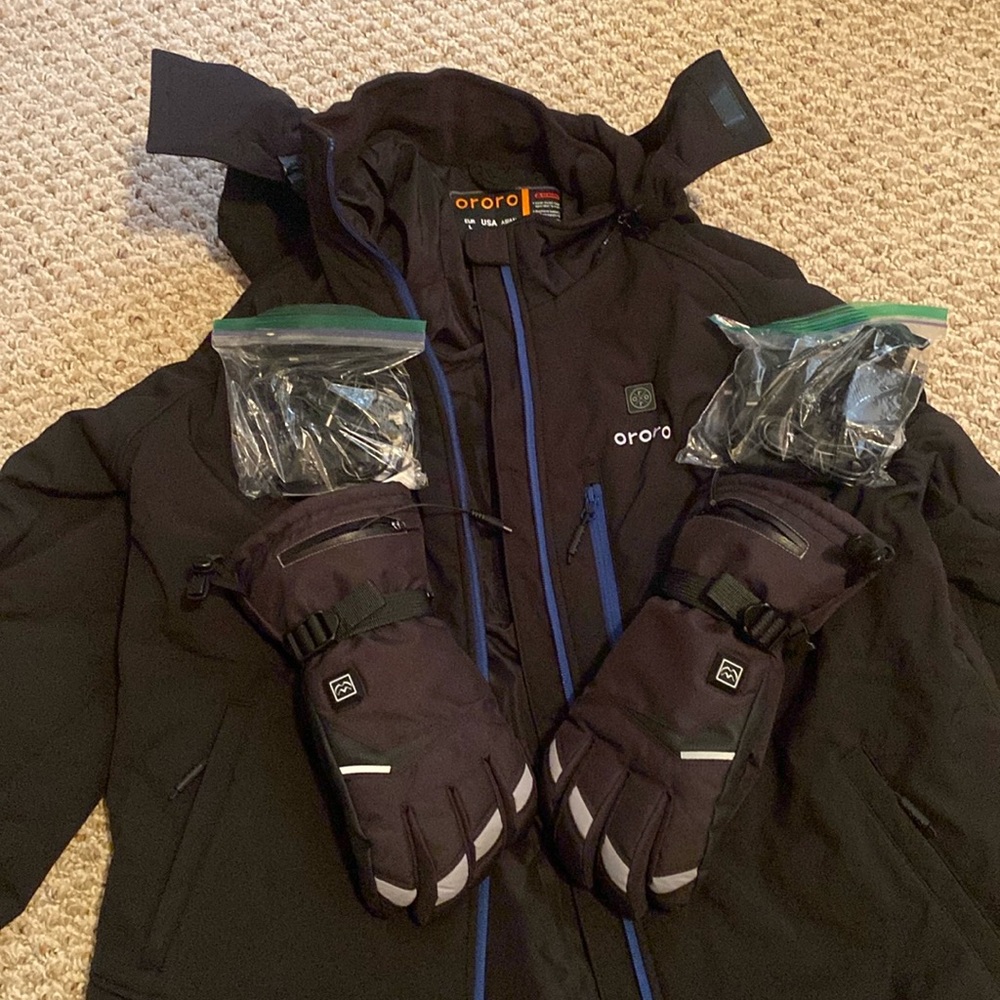 Never worn coat/gloves that have warm rechargeable inserts etc!